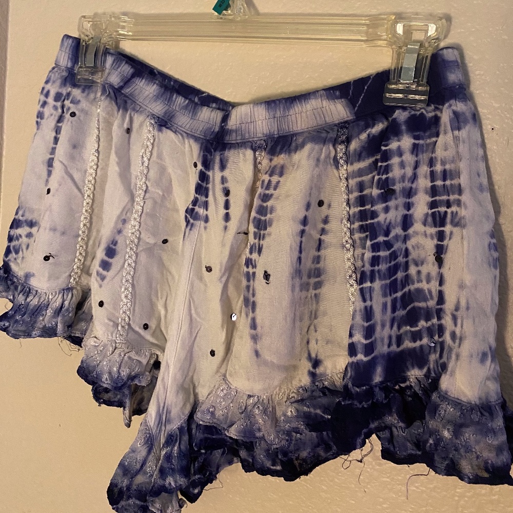 Shorts - Picture 2 of 2